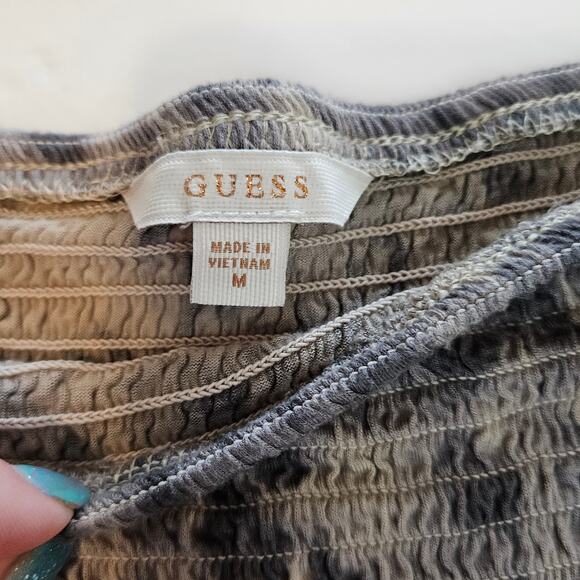 Guess Animal Print Off Shoulder Smocked Crop Top Women's Medium Weekend Casual - Picture 3 of 7